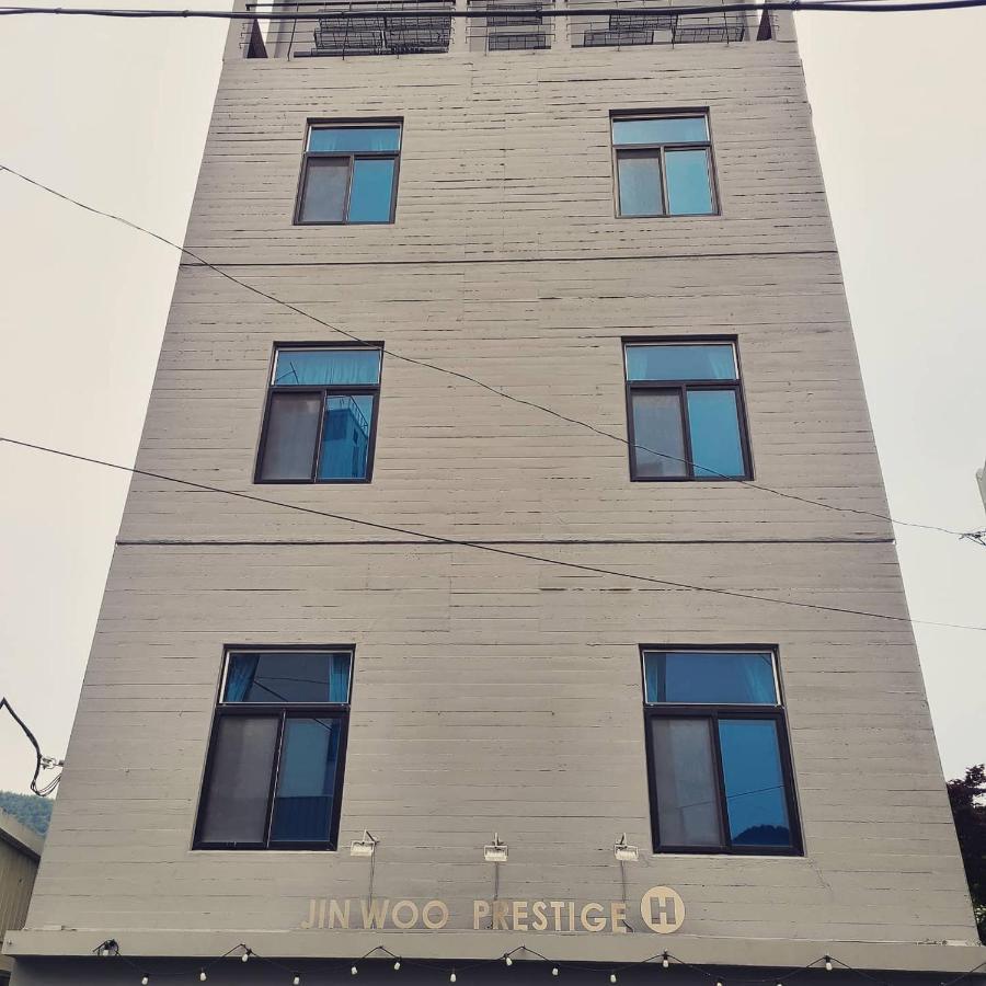 Jinwoo Prestige Hotel Geoje Exterior photo